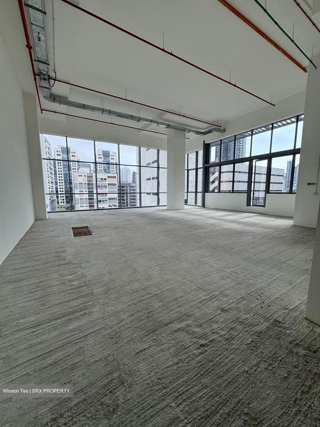 Space 18 (D12), Office #633705571